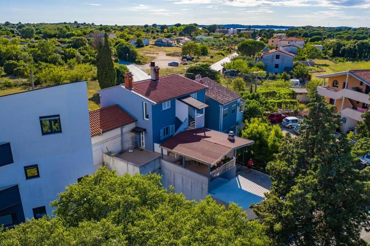 اتصالات Apartman Marko 