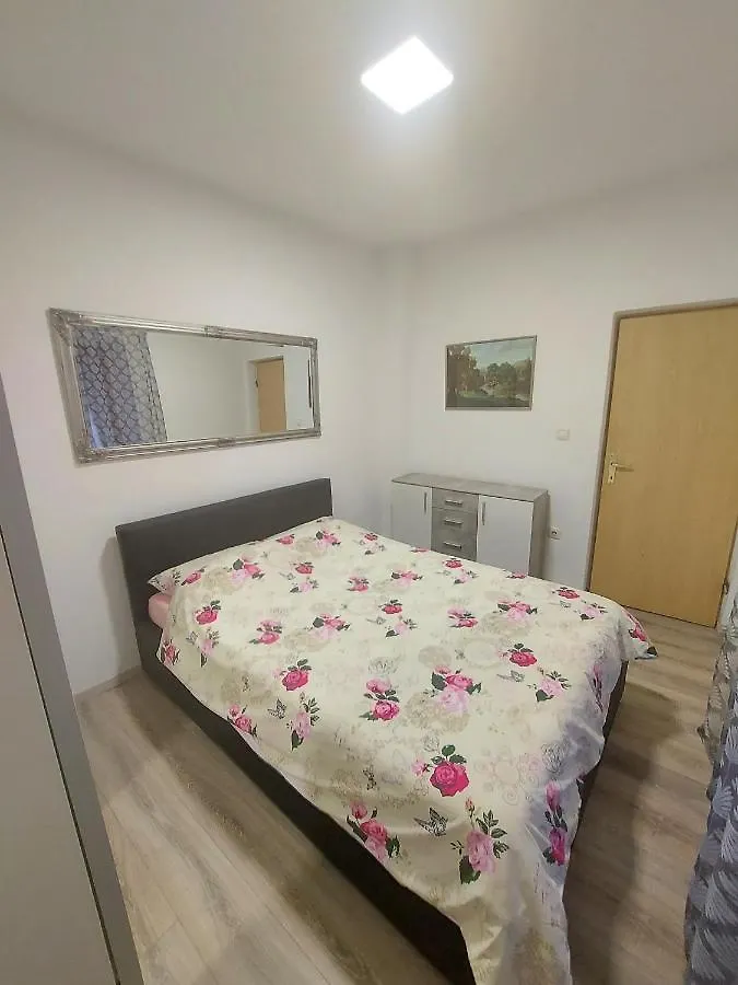 Apartman Marko فاجانا